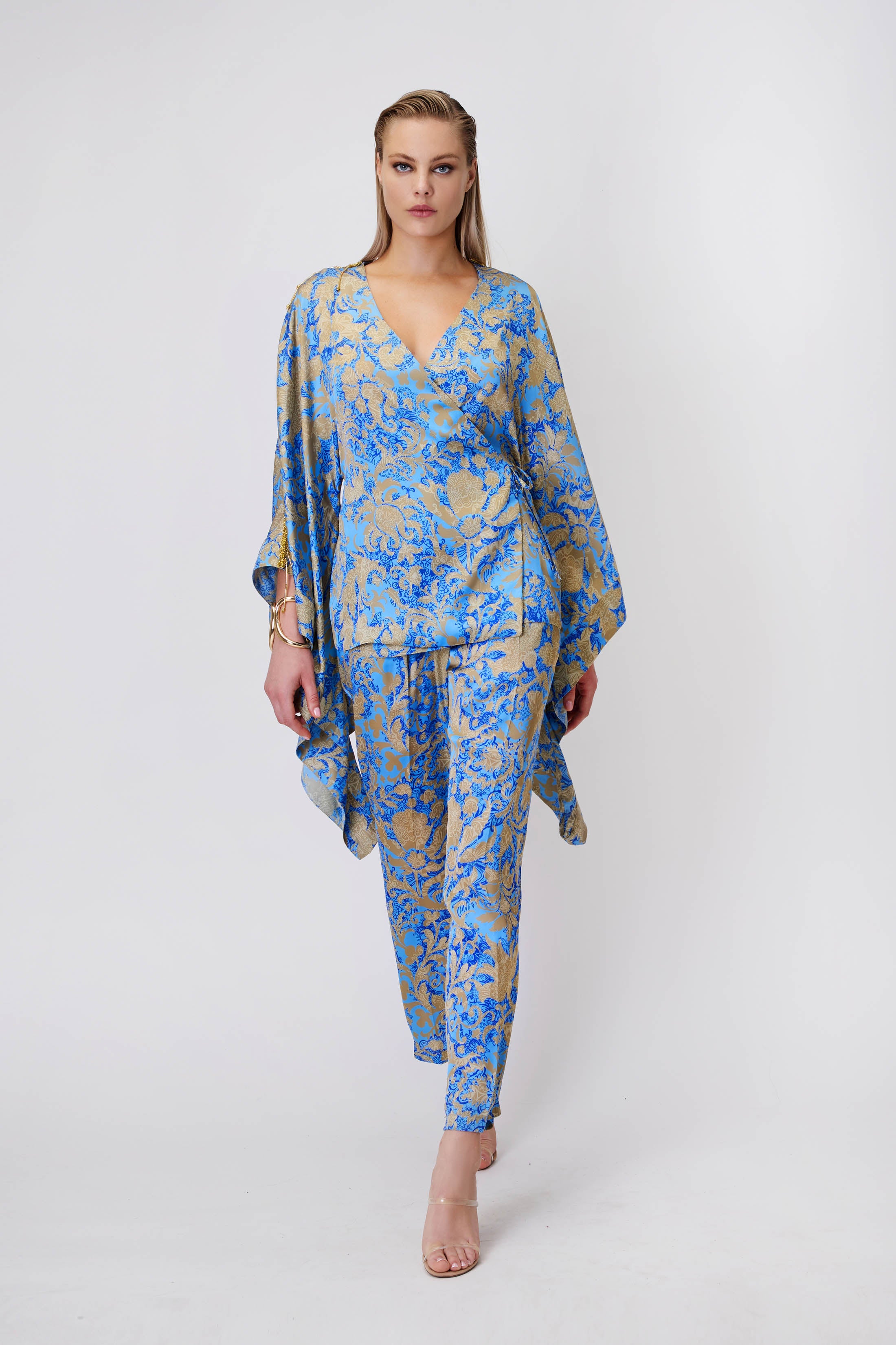 Kimono & Trousers Set with Fringe in Blue Print