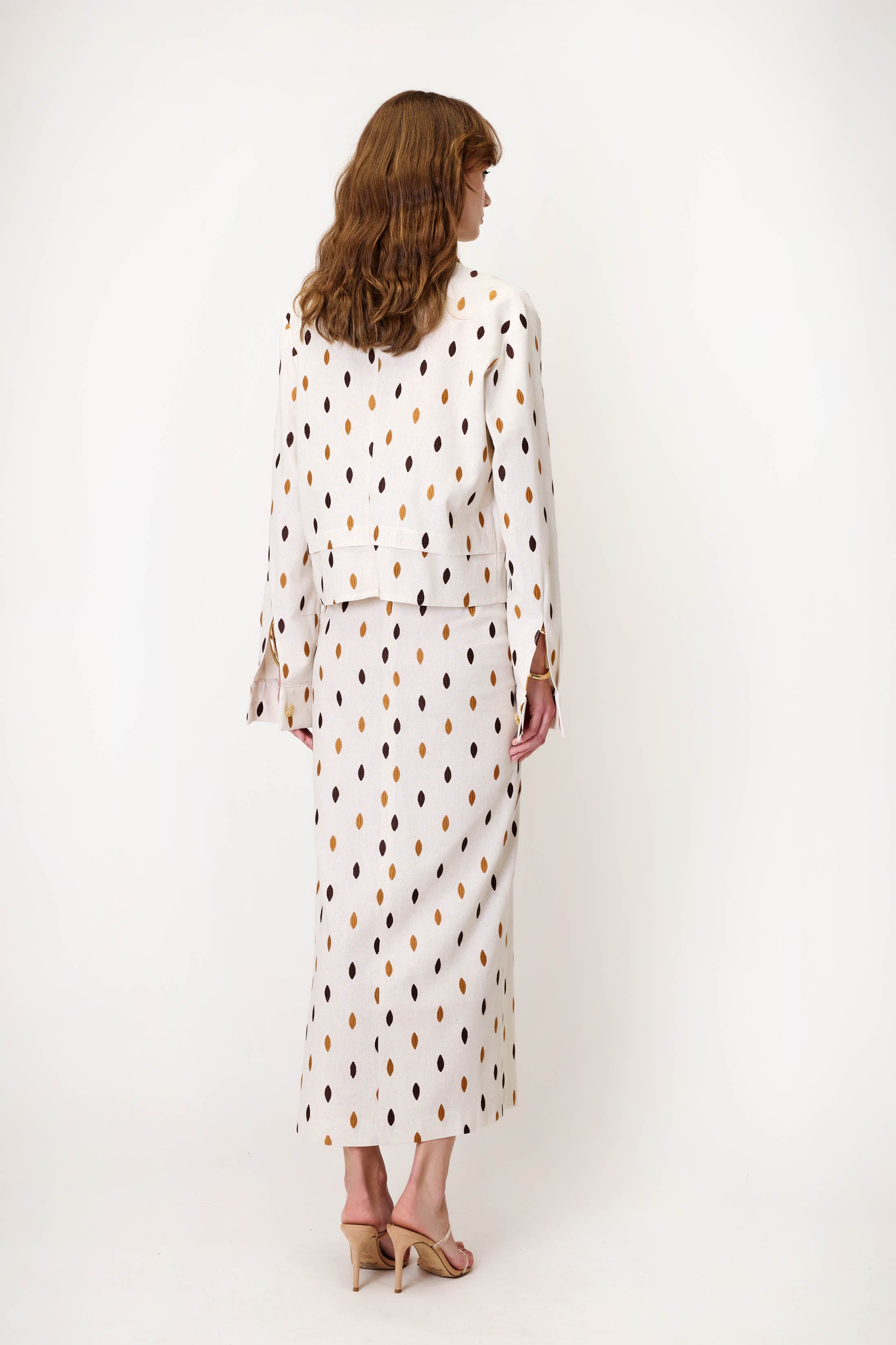 Jacket in Embroidered Linen