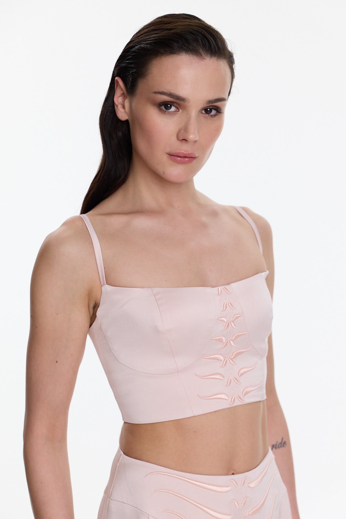 GISELE TOP EMBOIDERY