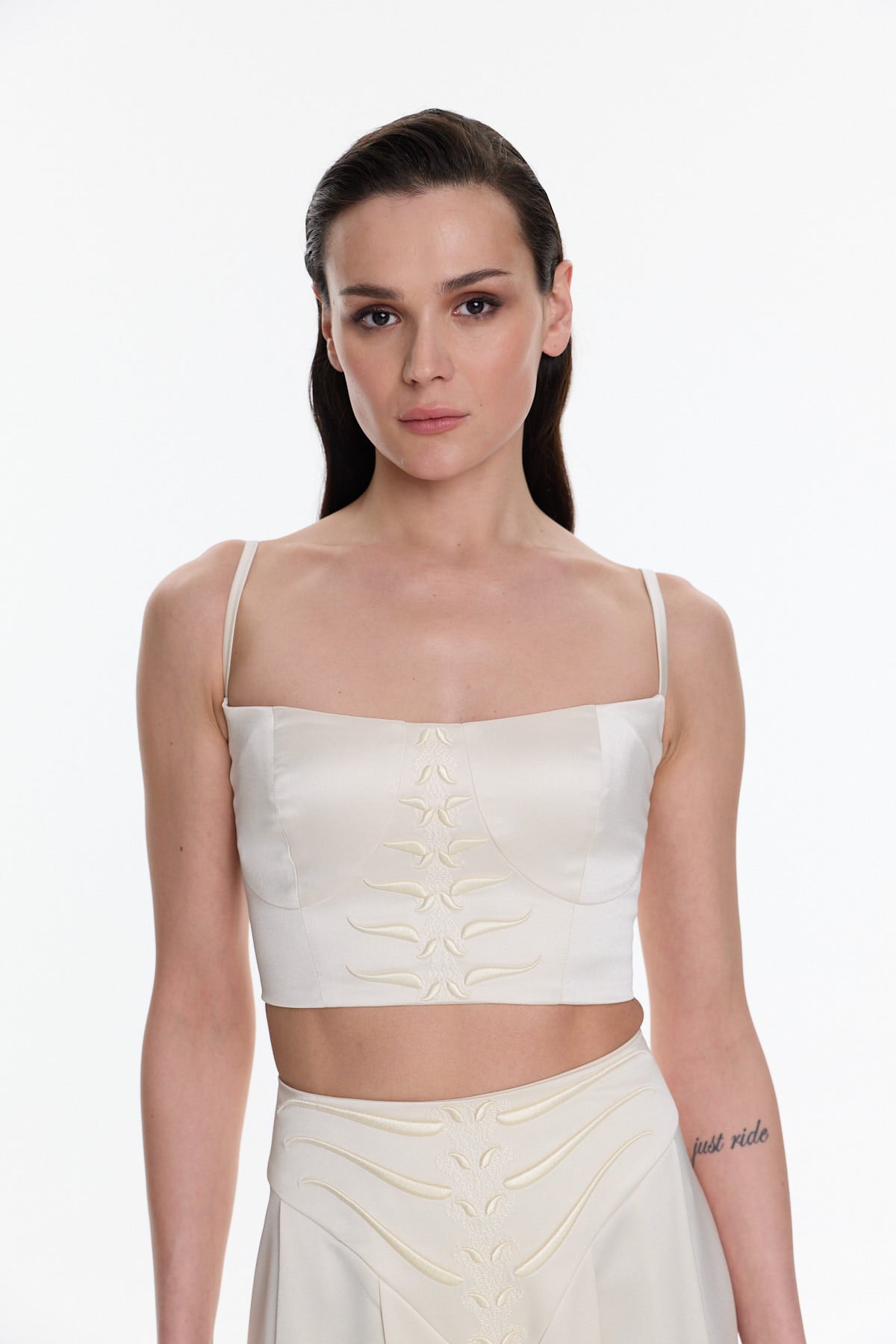 Top with embroidery GISELE