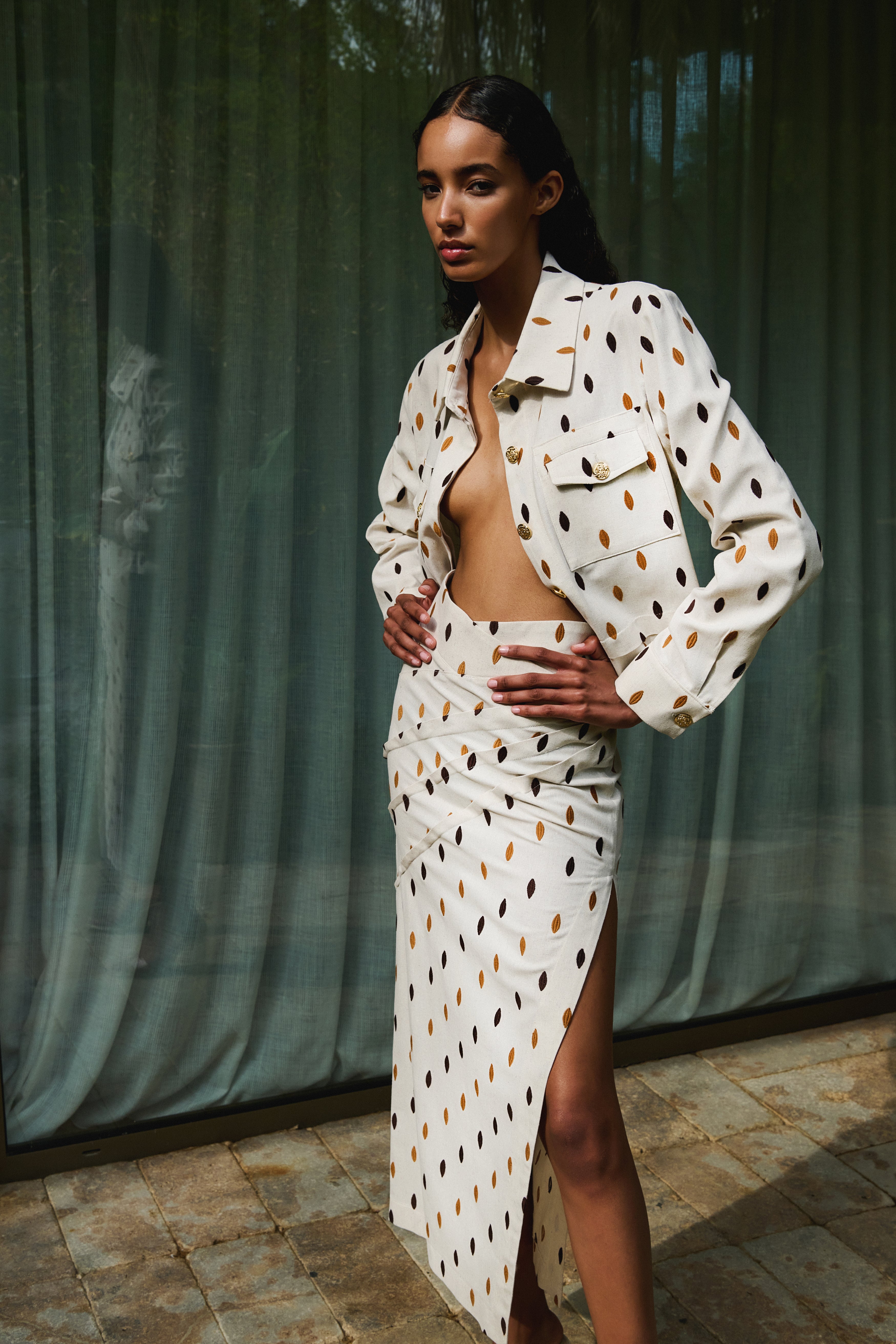 Jacket in Embroidered Linen