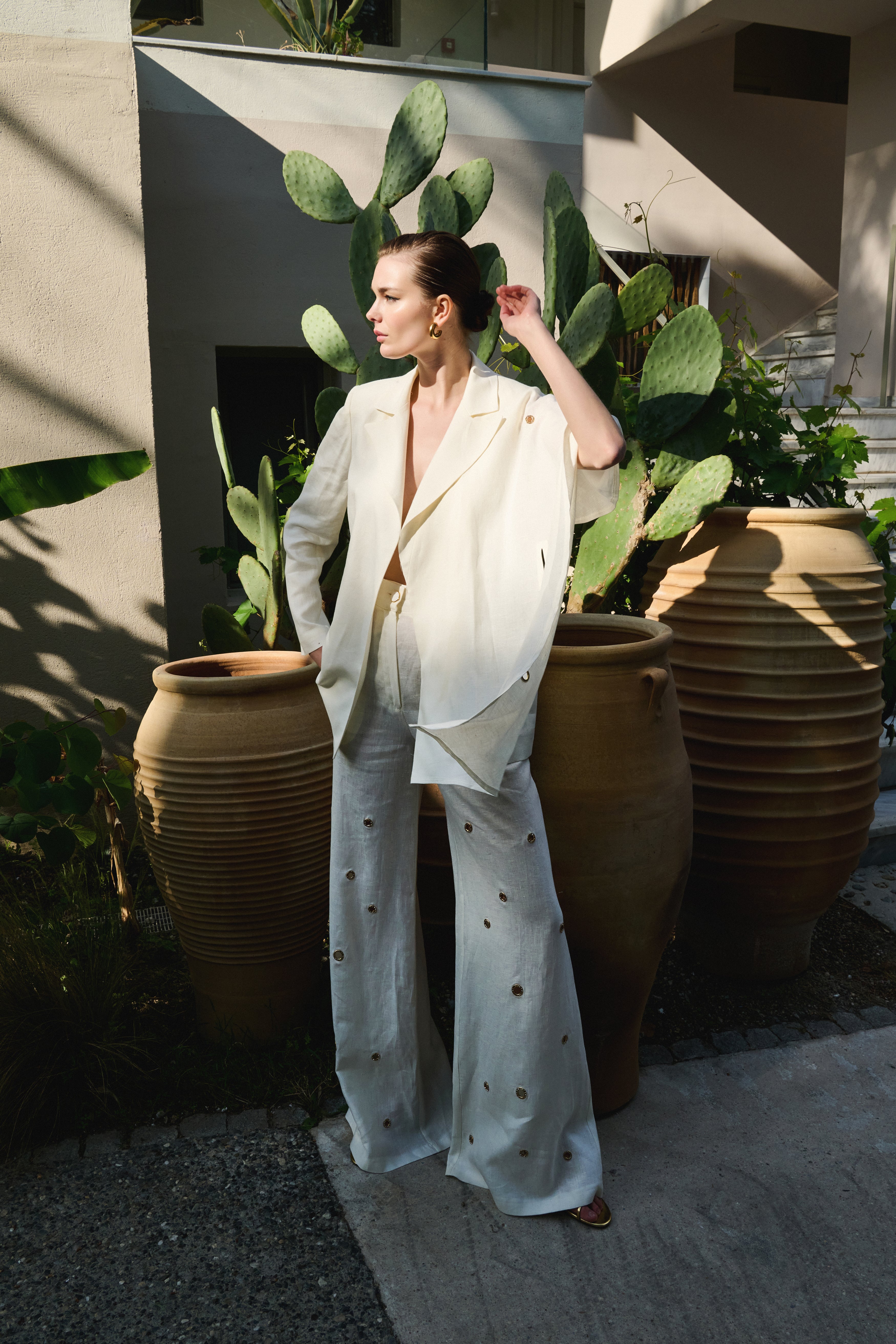 Golden Ring Linen Suit