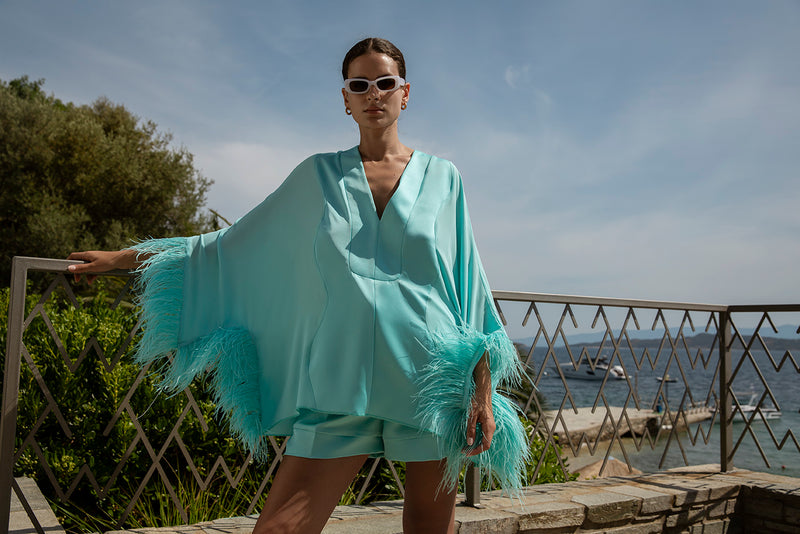 Oversized Top with Feathers in Turquoise