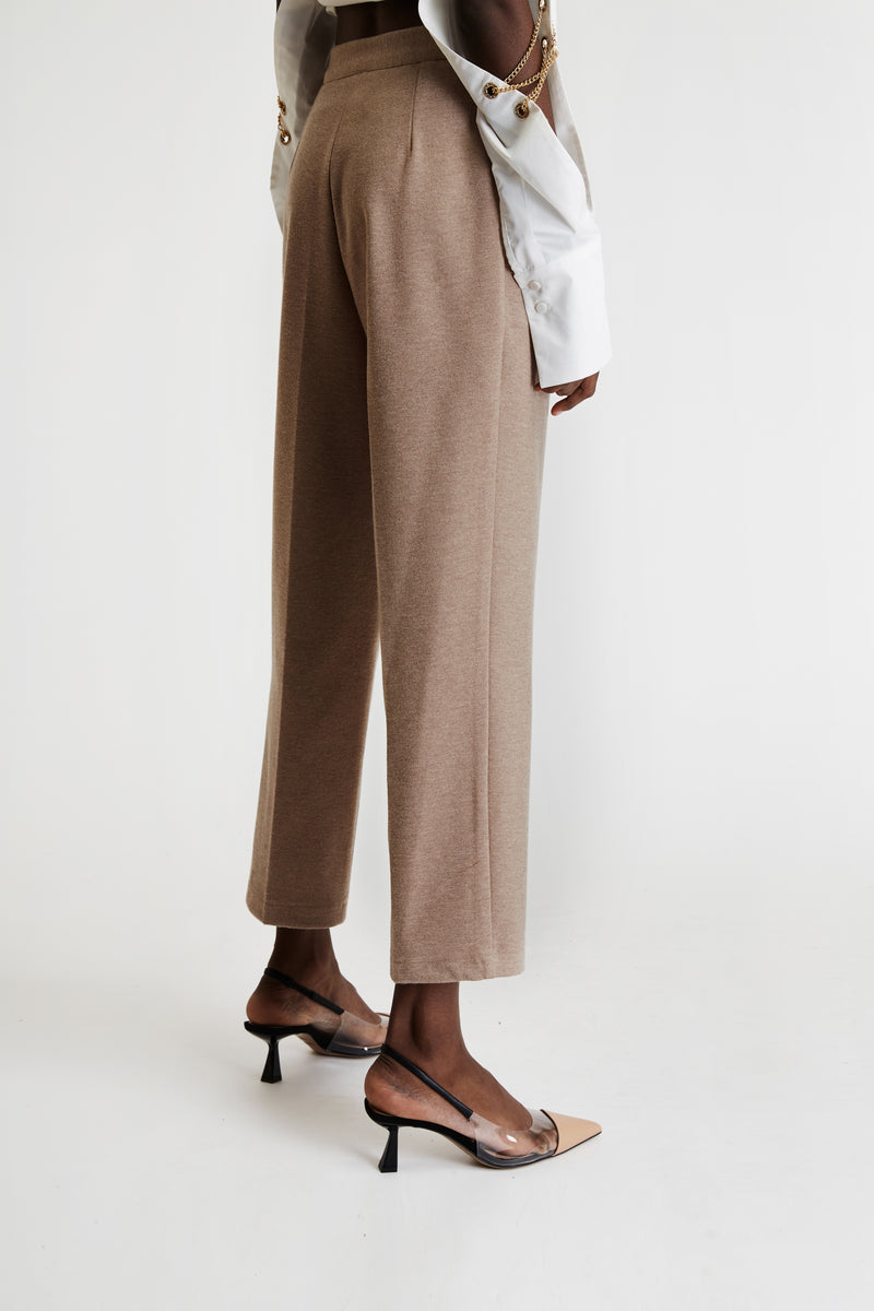 Androgynous Trousers with Crease in Beige