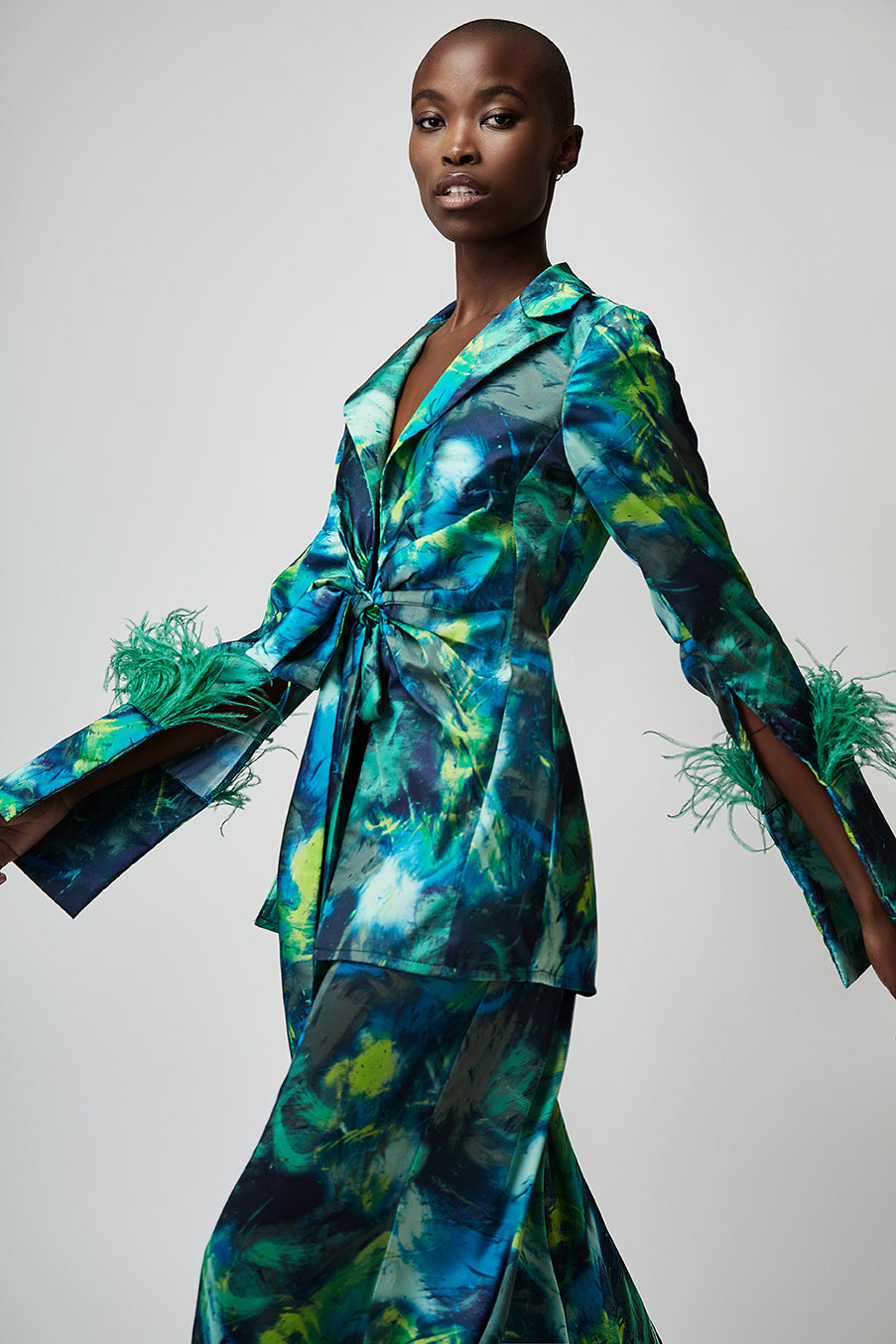 BLAZER WITH FEATHERS IN ABSTRACT BLUE-TONE PRINT SATIN