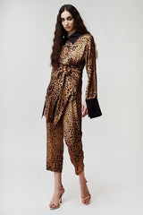 ELEGANT SHIRT AND TROUSERS SET IN LEOPARD PRINT