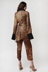 ELEGANT SHIRT AND TROUSERS SET IN LEOPARD PRINT