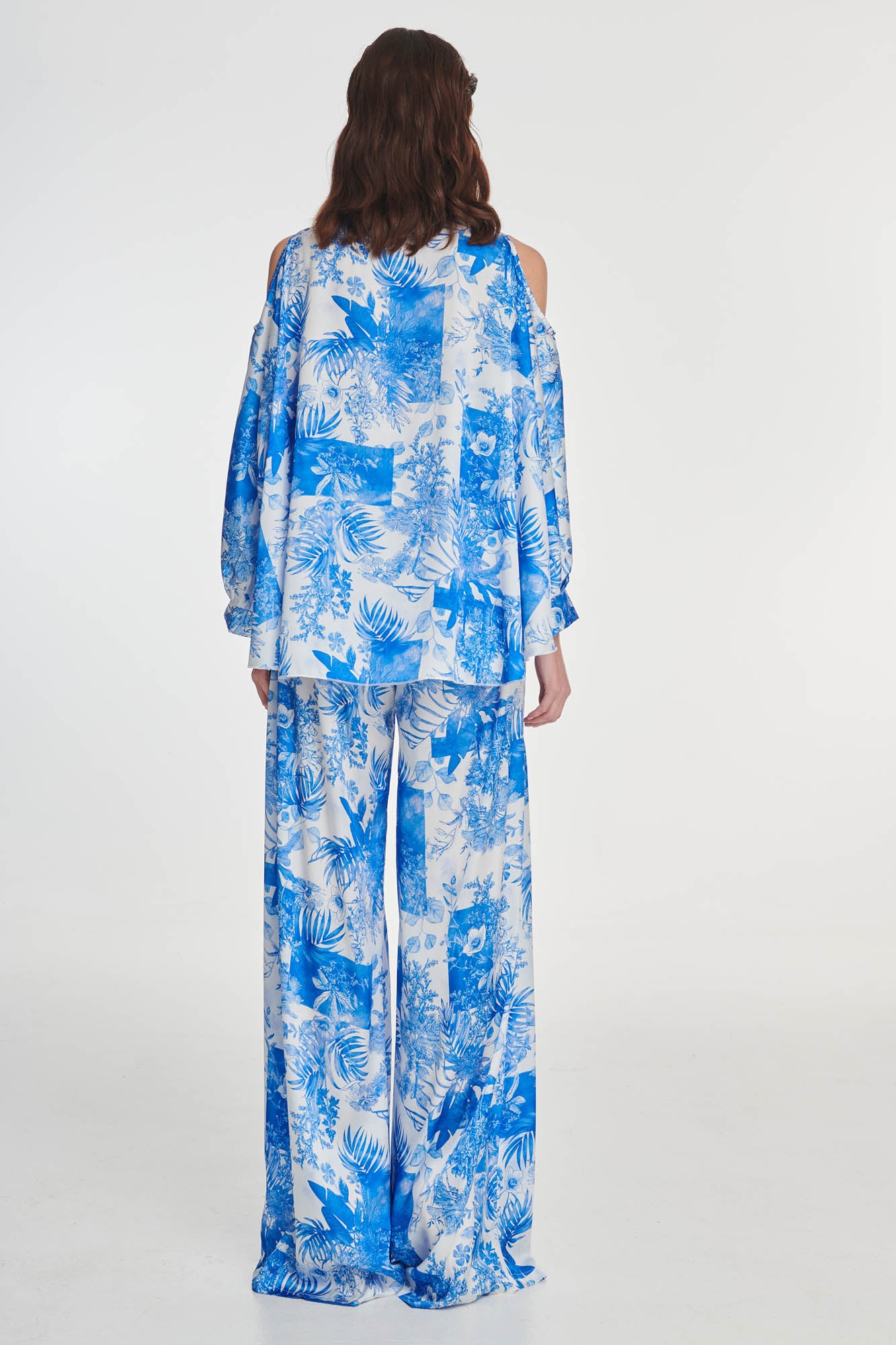 BLUE WHITE CROPPED-SHOULDERS TOP
